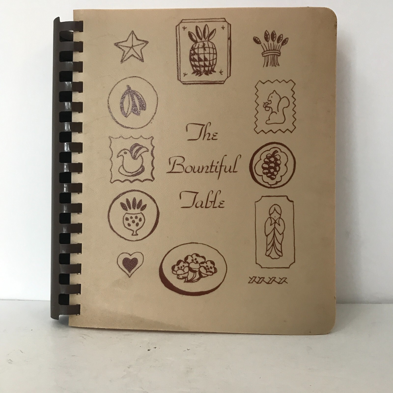 The Bountiful Table Cookbook 1981 294 Pages St Joseph’s School PTA Wilmette IL