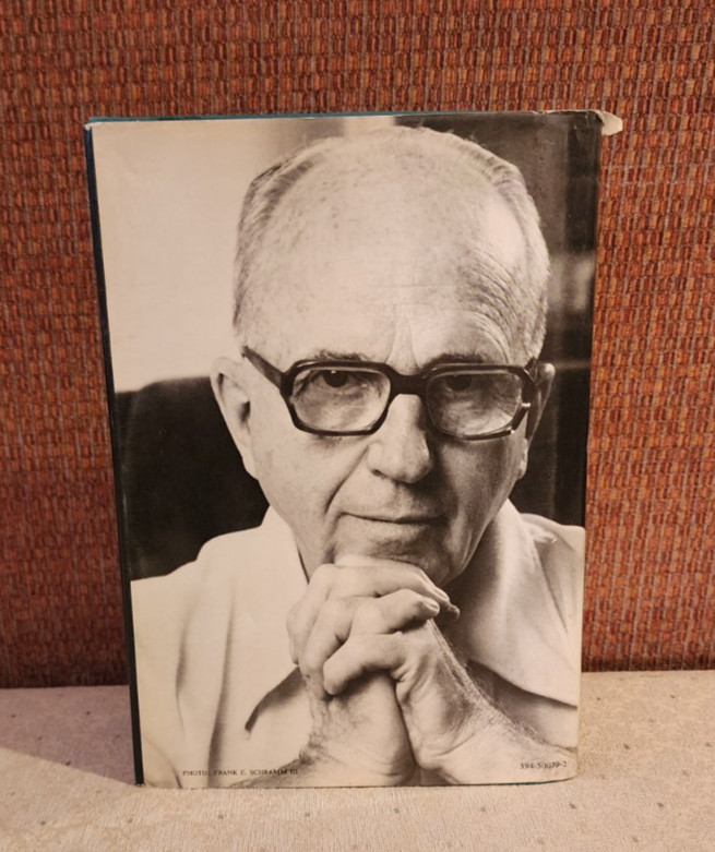 Chesapeake by James A. Michener Hardcover w/Dust Jacket 1978 SIGNED!