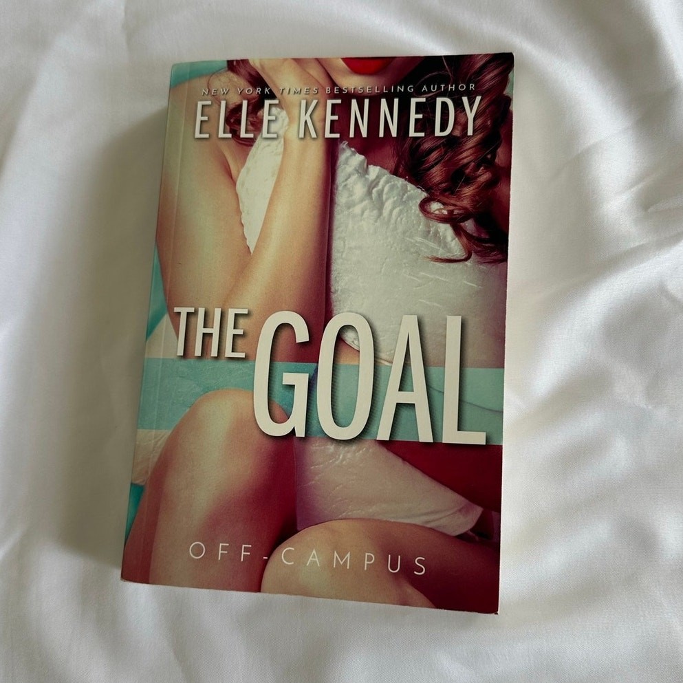 The Goal Elle Kennedy Bloom Books OOP Paperback Off Campus Book 4 Hockey
