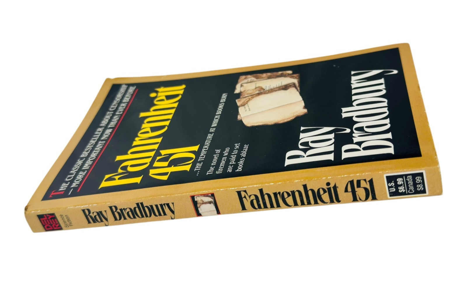 Fahrenheit 451 Ray Bradbury 1987 Mass Market PB Dystopian Sci-Fi Classic