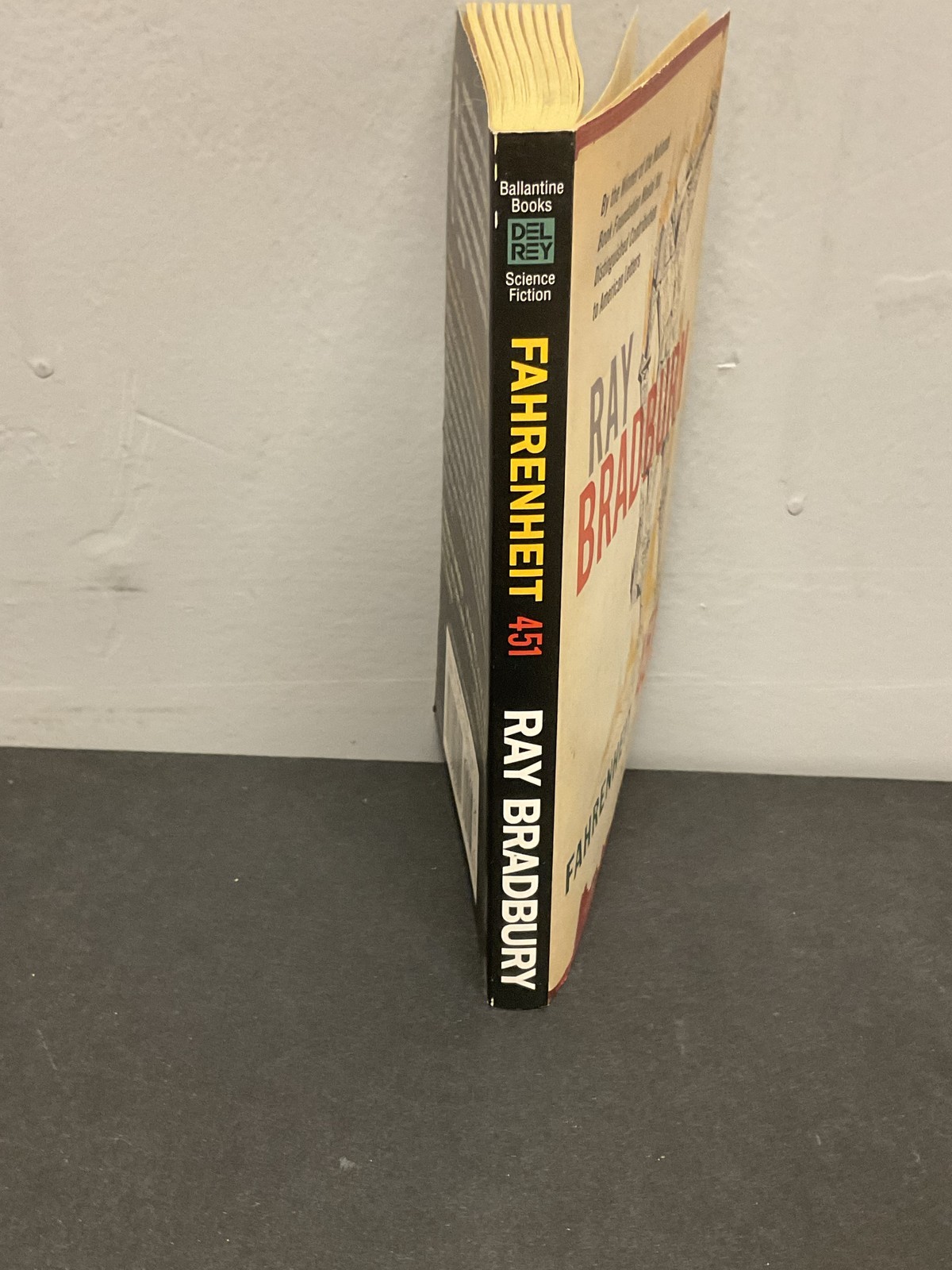 Fahrenheit 451 Ray Bradbury A Del Rey Book Ballantine Books Dystopian Sci-Fi