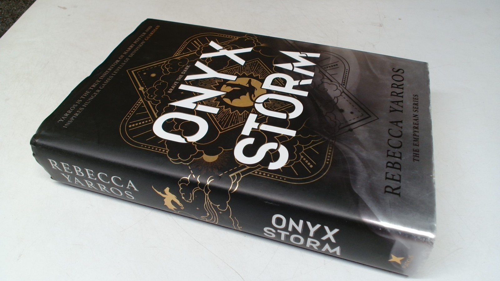 Onyx Storm (1st printing), Yarros, Rebecca, Piatkus, 2025, Hardco